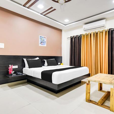 Super Collection O Indore Near Omax City 1 Kanadiya Dış mekan fotoğraf